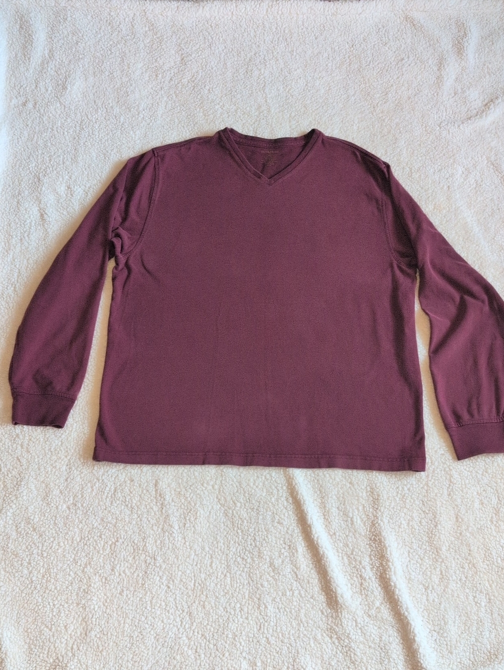 Saddlebred Men's V-Neck Shirt Size large Burgundy Plum